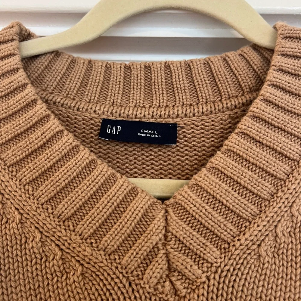 Gap sweater - Picture 3 of 4
